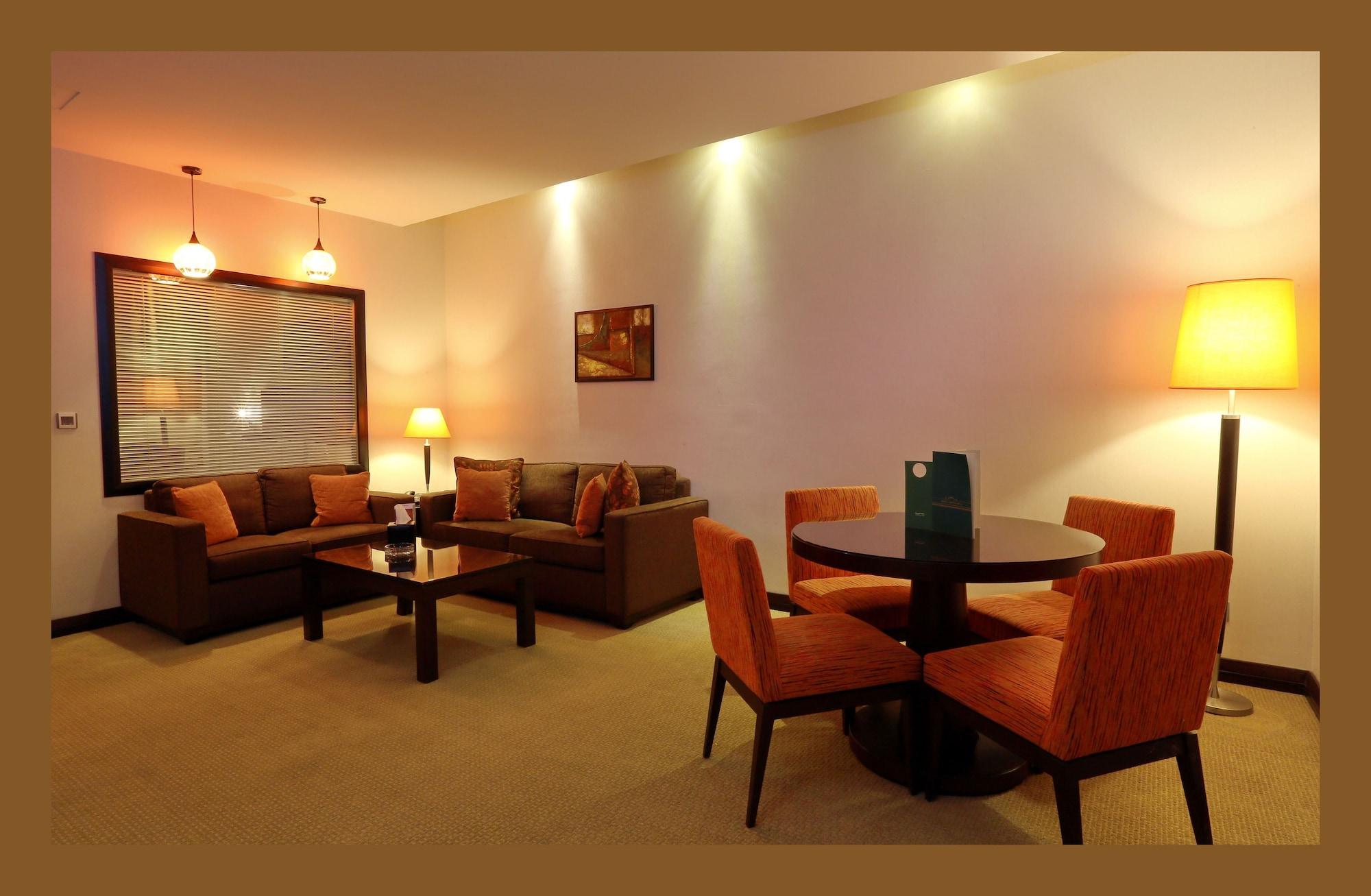 Ayass Hotel 4*